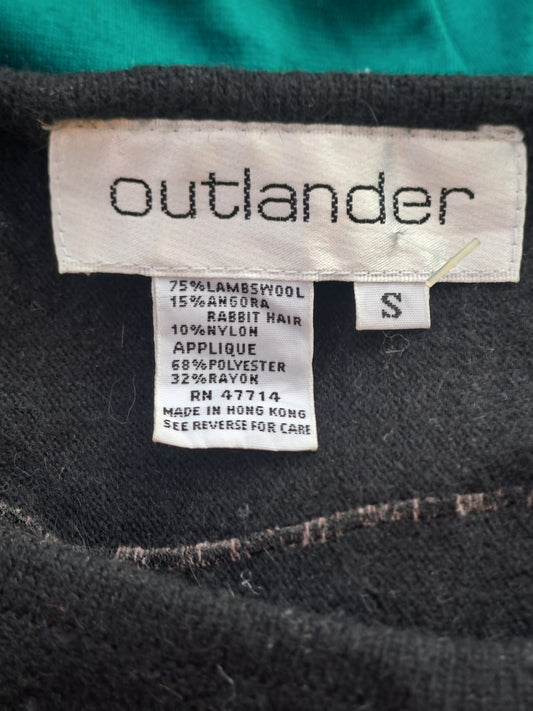 Polera manga larga negra Marca  Outlander Talla S