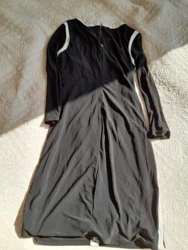 Vestido Polo Ralph Lauren Talla S largo media pierna, tela lycra. 